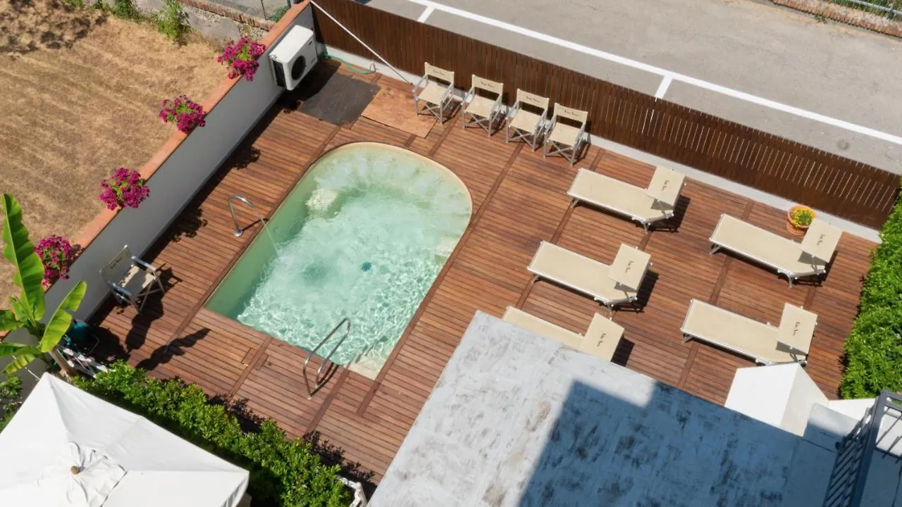 B&B Hotel Villa Nora ベラーリア・イジェア・マリーナ