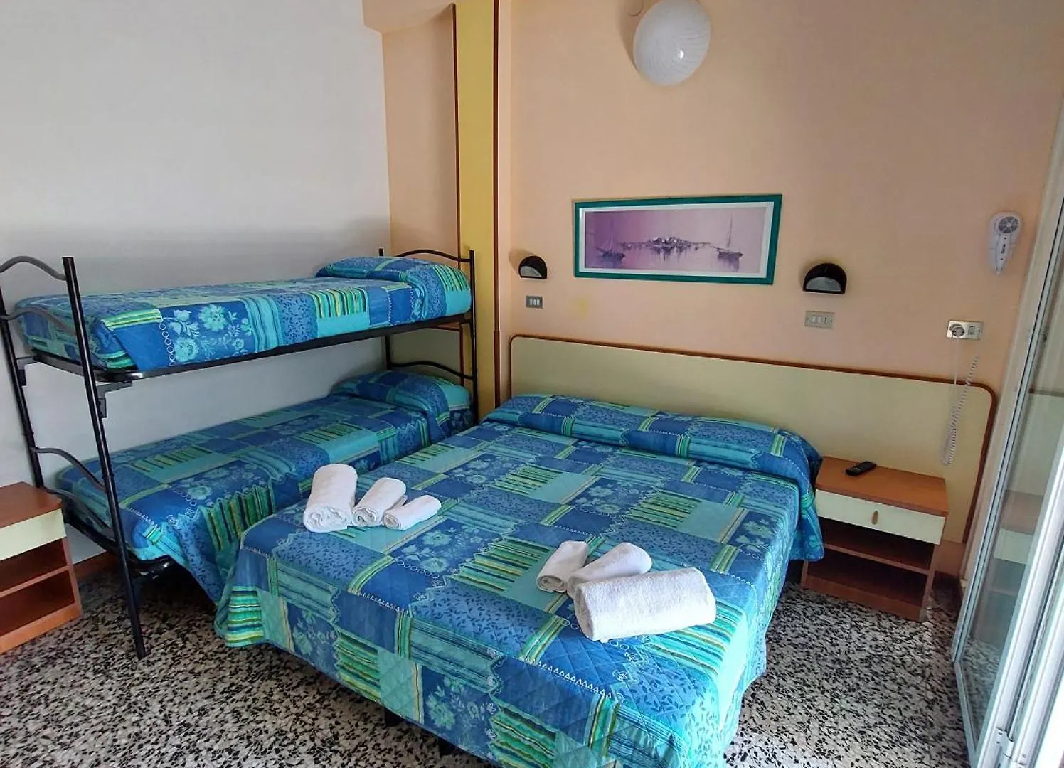 **  B&B Hotel Villa Nora ベラーリア・イジェア・マリーナ イタリア