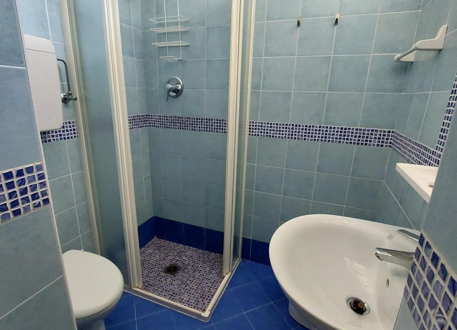 B&B Hotel Villa Nora 贝拉里亚-伊贾马里纳